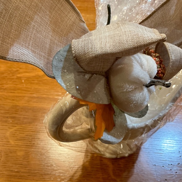 🦃Gravy Boat for Thanksgiving🍂 - Picture 4 of 5